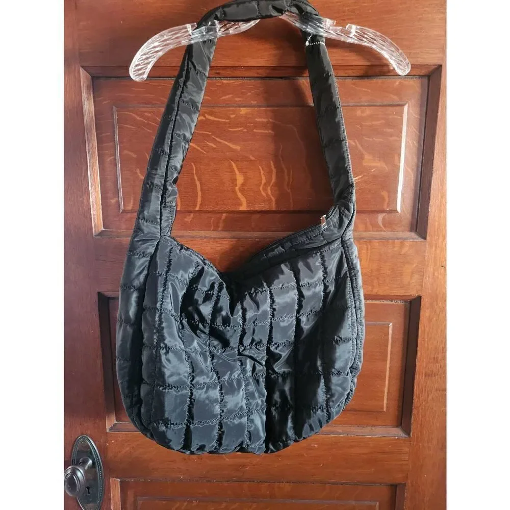 💕NWOT No Brand Large BLACK Puffer Tote Bag. 17.5 wide, 16 high, 12 drop